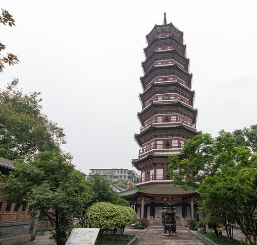 Цветочная пагода в Гуанчжоу