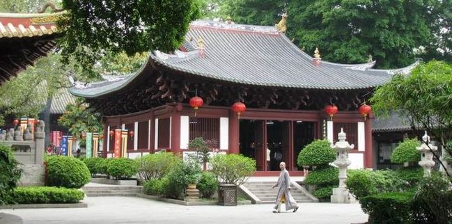 Древняя достопримучательность Гуанчжоу - храм Гуансяо