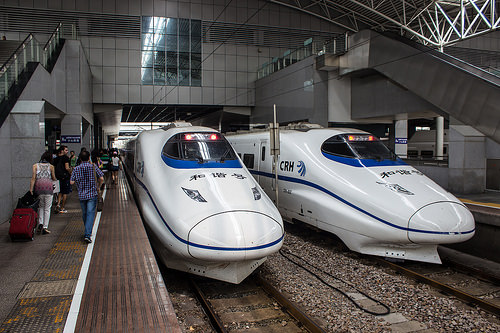 Скоростной поезд Сучжоу-Шанхай