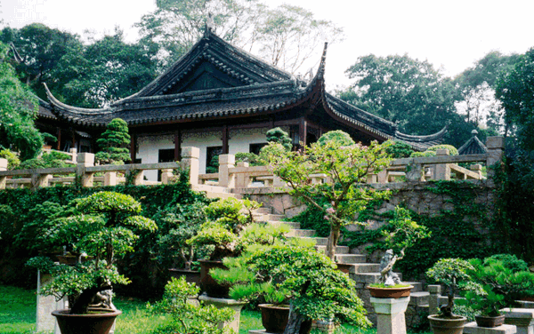 Сад Уединения Лю юань в Сучжоу - горка