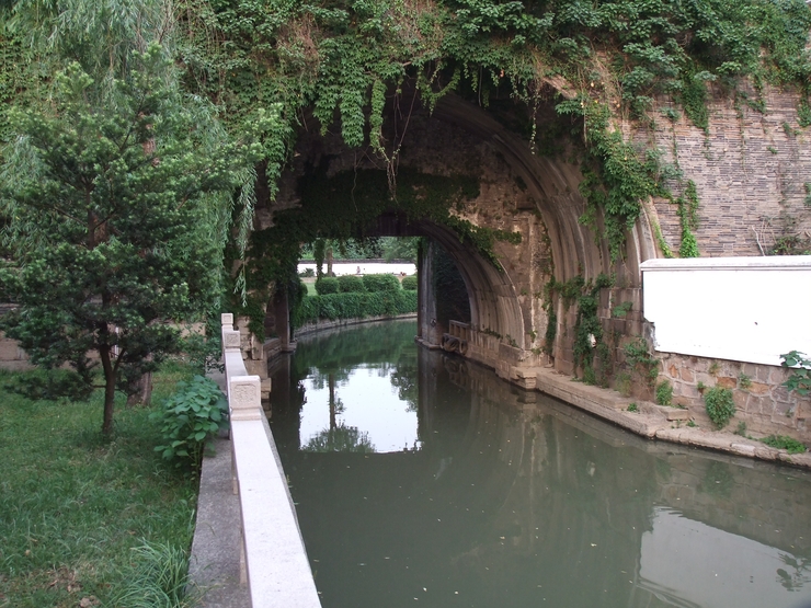 Достопримечательность Сучжоу - арка водных ворот