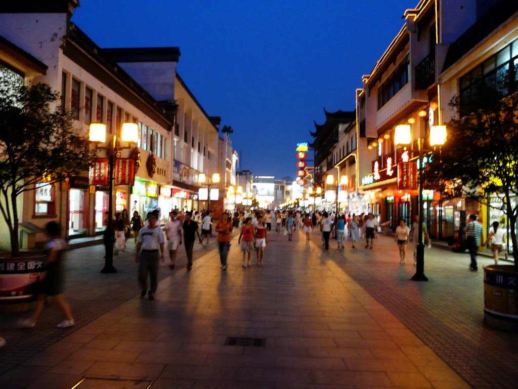 Торговая улица Гуаньцянь в Сучжо