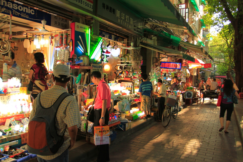Рынок на улице в Гуанчжоу